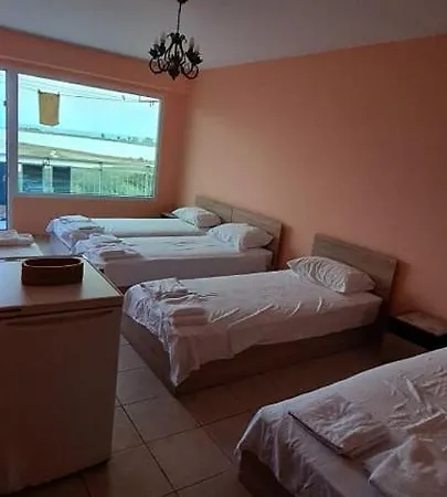 Guest house Burgas, Zornica Blok 30 Vhod 8 Etaz 7 Desen Plus Wifi 50 Mbps